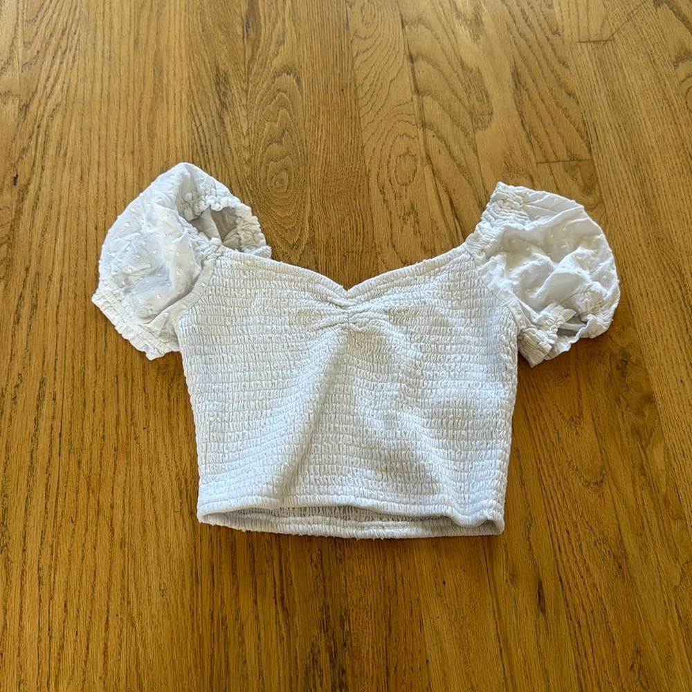 Hollister cropped top